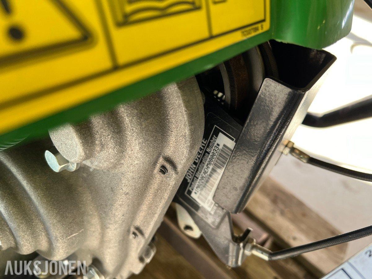 2017 John Deere 220 E-Cut Hybrid Green Klipper